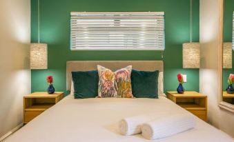 Hout & about Guest House