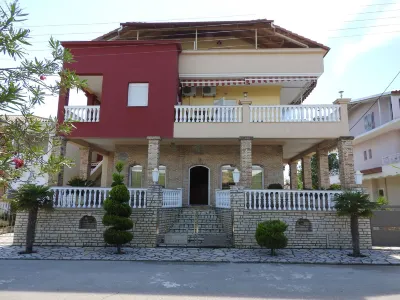 Andreas Hotels near Kleisoura