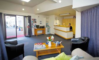 Cable Court Motel