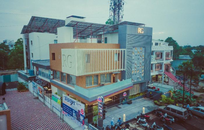 RG Exclusive Stay & Fine Dine, Akola