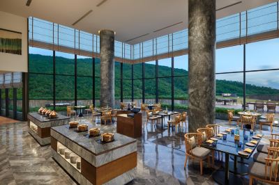 Restaurant Hyatt Regency Dehradun Photo