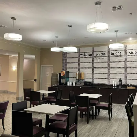 La Quinta Inn & Suites by Wyndham Waxahachie