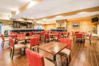 舒適套房飯店-安克雷奇國際機場 - 早餐