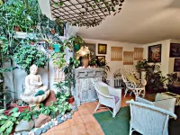 On the House Boutique Bed Breakfast with Terrace Garden Views Hotels in New Delhi