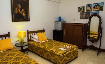 Lola Itang Pension - Housity