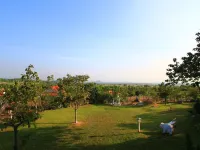 Baanrai Areeya Hotels in Chom Bueng