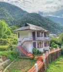 Alt Life - Dharamkot (Mcleodganj) Hotels near Chamunda Nandikeshwar Temple
