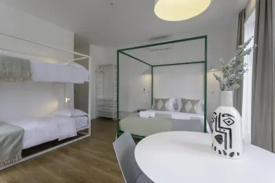 Alameda Exclusive House