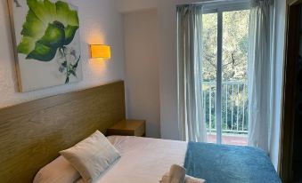Hotel Selva Arenal - Housity