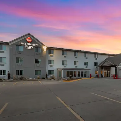 Best Western Plus Altoona Inn Hotels near Adventureland
