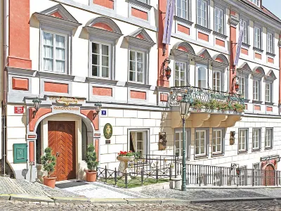 Alchymist Prague Castle Suites Hôtels à proximité de l'Aéroport de Prague-Václav-Havel