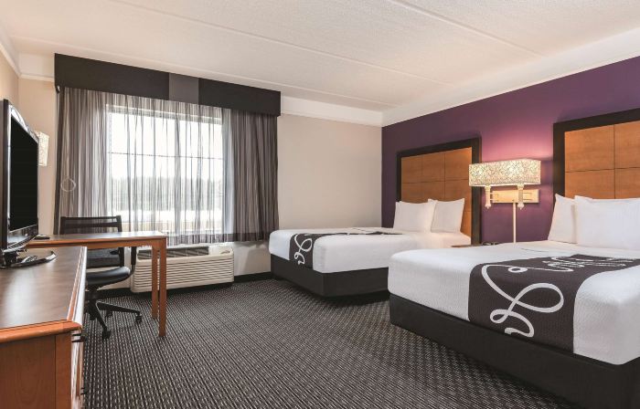 La Quinta Inn & Suites by Wyndham Univ Area Chapel Hill