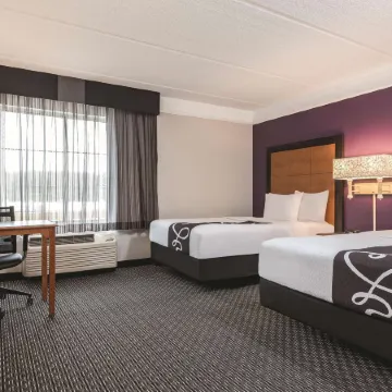 La Quinta Inn & Suites by Wyndham Univ Area Chapel Hill