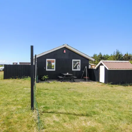 "Engelbertine" - 900m from the Sea