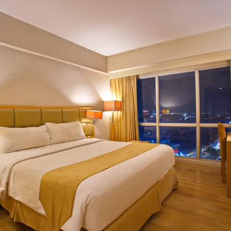 Horison Ultima Semarang