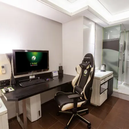 I Hotel Отели рядом с достопримечательностью «Станция Taoyuan»