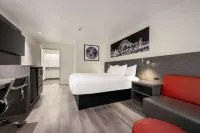 Ramada by Wyndham Anaheim Convention Center Hotels in Anaheim