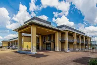 Super 8 by Wyndham Jackson MS