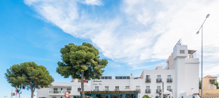 Hotel Nerja Club by Dorobe Các khách sạn ở Nerja