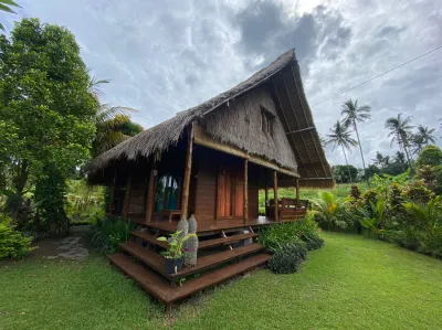 Wavi Cradle Cottage Hotel dekat Warung Kartini