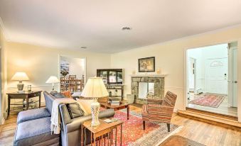 20 Mi to Philly: Inviting Home w/ Yard in Wayne!