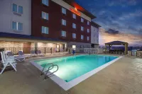 Hawthorn Extended Stay by Wyndham Odessa - プール