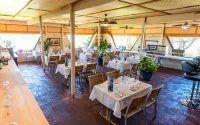 Hospitality Carnarvon, SureStay Collection by Best Western - 朝食