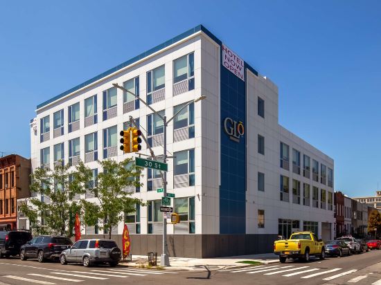 GLo Best Western Brooklyn NYC