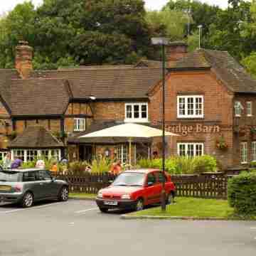 Woking West (A324) Hotel Exterior