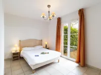 Garden & City les Bastides de Grimaud Hotels in Grimaud