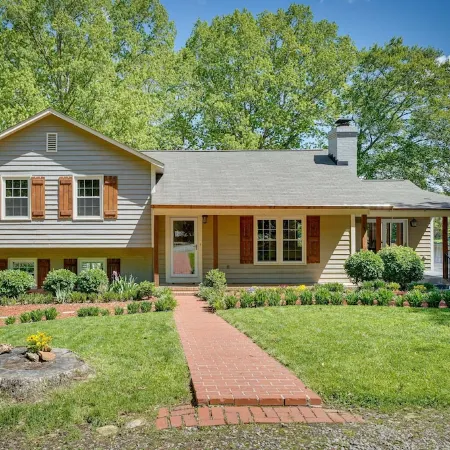 Lakefront Vacation Rental w/ Views & Hot Tub!