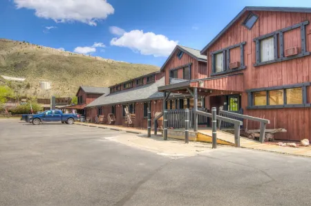 Ridgeline Hotel at Yellowstone, Ascend Hotel Collection
