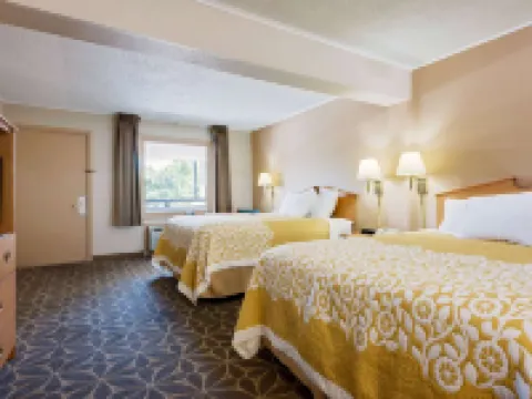 Days Inn by Wyndham Fairmont Hotels in White Hall