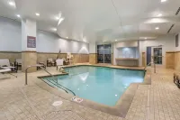 Cambria Hotel Rockville - Pool