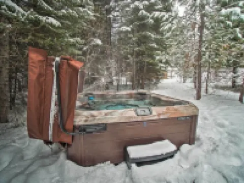 Beautiful McCall Cabin Perfect for Families! Hotels in McCall