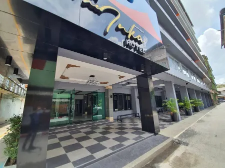 The Inka Hotel Отели в г. Накхонситхаммарат