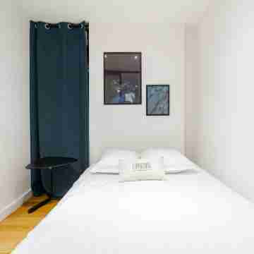 ******************************* Rooms