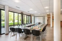 Residhome Paris-Evry Hotels in Ris-Orangis