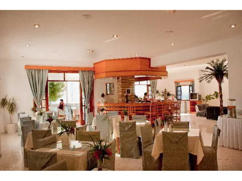 Argo Hotel