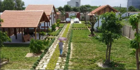 CocoPalm Villa Near Beach - Palm Room