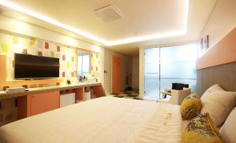 Goheung Nokdong Hotel J