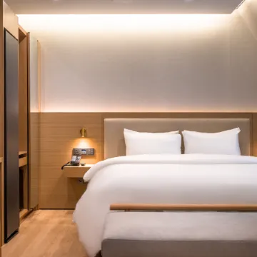 Comfort Inn Yeouido Отели рядом с достопримечательностью «Парк Йоидо»