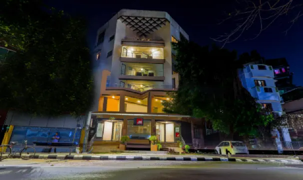 Treebo Time Square海濱大道