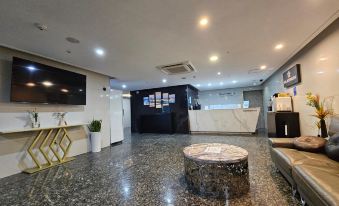 Platinum Hotel