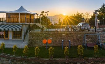 Viable Inn by Vista Stays