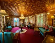 Houseboat New Golden Flower