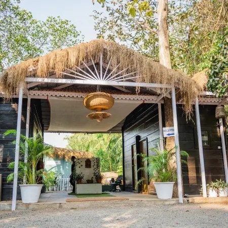 Kayaniv Resort