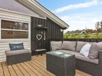 "Amelia" - 350m from the Sea Hotels in Lokken