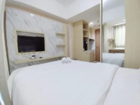 紅色生活公寓雅加達生活之星 - 波波客房