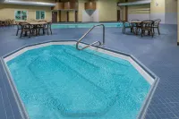 Microtel Inn & Suites by Wyndham Timmins - Pools